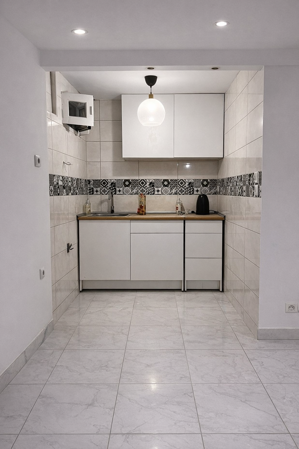 דירת חצי מרתף 30 מ״ר בפאגרטי